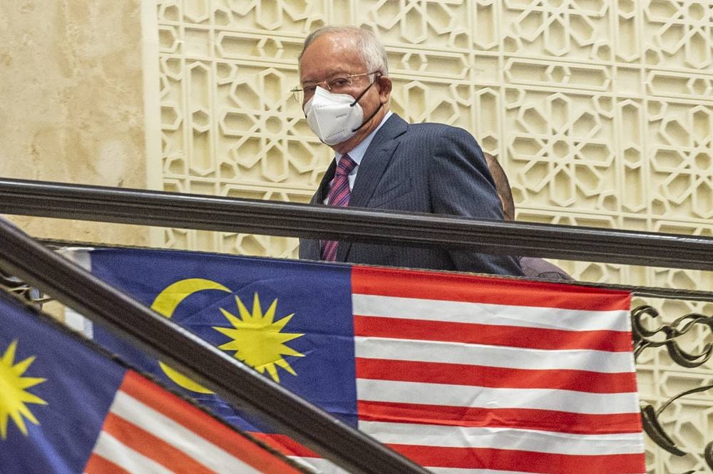 Datuk Seri Najib Razak arrives at Palace of Justice Putrajaya August 19, 2022. — Picture by Shafwan Zaidon