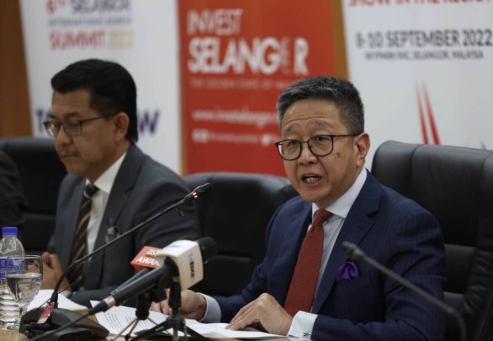 Standing Committee on Investment, Trade, Industry and Small and Medium Industries chairman Datuk Teng Chang Khim. — Bernama pic