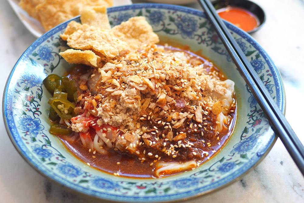 There's 'chee cheong fun' brought up from Ipoh which is paired with a mix of sauces like mushroom sauce, red sauce or pickled green chillies.