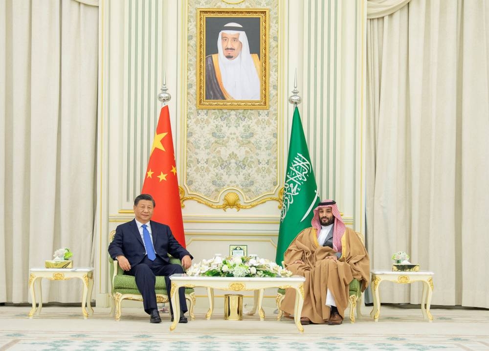 Saudi Crown Prince Mohammed Bin Salman meets with Chinese President Xi Jinping in Riyadh, Saudi Arabia December 8, 2022. — Bandar Algaloud/Courtesy of Saudi Royal Court handout pic via Reuters 