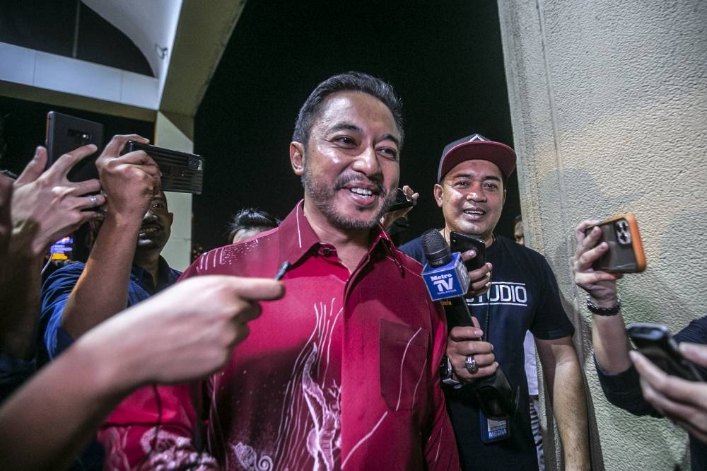 Umno information chief Isham Jalil (pic) said that the decision to sack the trio was made as the concerned leaders want to see the party in a state of destitute and be dependent on others. — Picture by Hari Anggara
