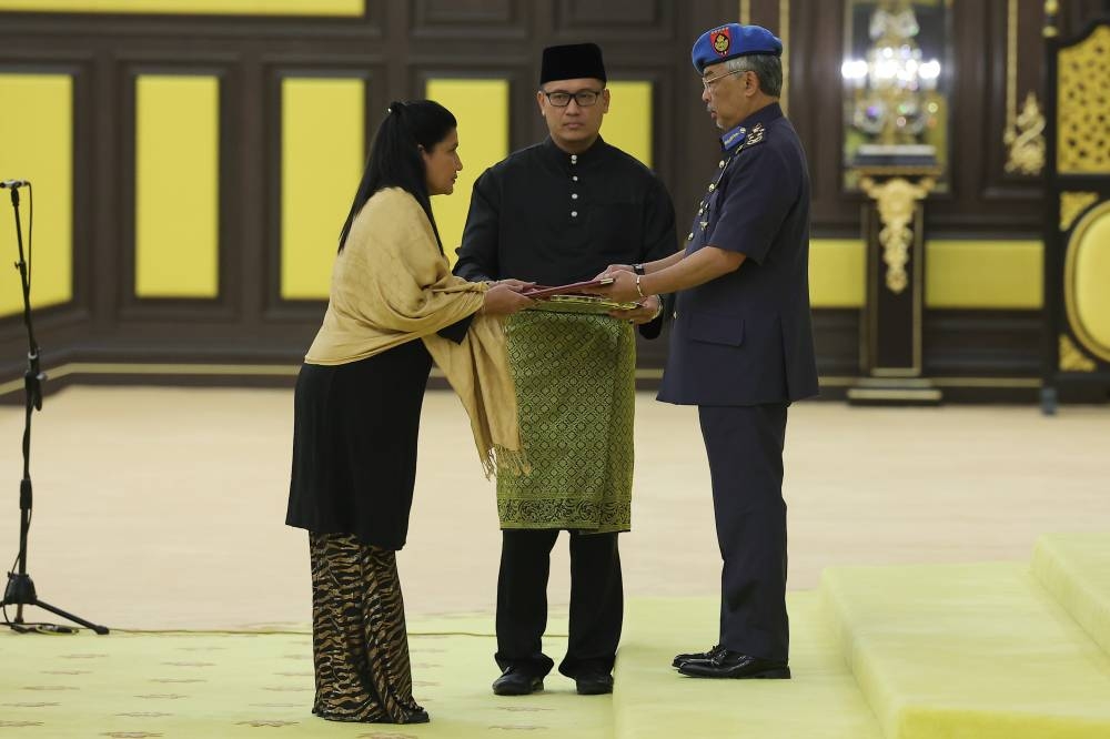 PKR vice-president Senator K. Saraswathy is sworn in as the Deputy Minister of Entrepreneur Development and Cooperatives before the Yang di-Pertuan Agong Al- Sultan Abdullah Ri’ayatuddin Al-Mustafa Billah Shah at Istana Negara December 10, 2022. — Bernama pic