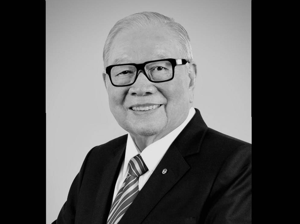 Prime Minister Datuk Seri Anwar Ibrahim said the passing of Public Bank Bhd founder and chairman emeritus, director and adviser Tan Sri Teh Hong Piow will leave a big void for the Public Bank family, the banking sector and also Malaysia. — Picture via Twitter/Bernama