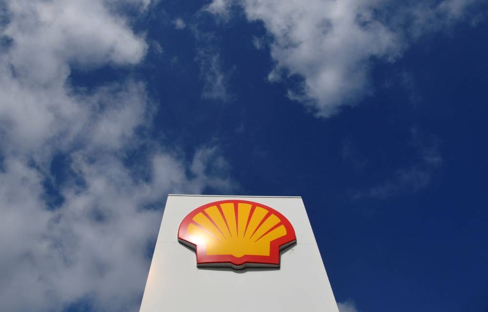 Shell pauses taking bids to supply extra gas for Australia's east ...