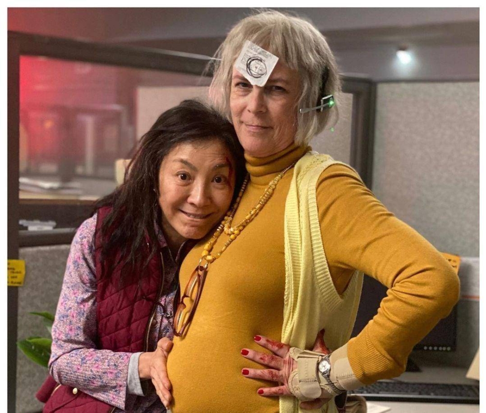 Michelle Yeoh (left) and Jamie Lee Curtis have both been nominated by the Golden Globes for their roles in 'Everything Everywhere All At Once'. — Picture via Instagram/ michelleyeoh_official