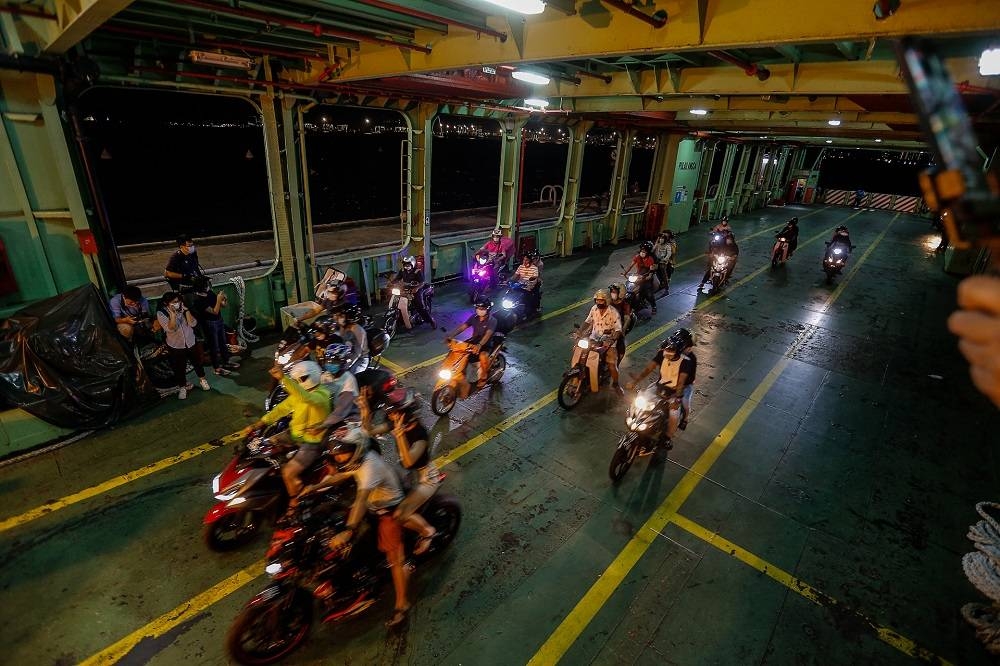 State exco for transport and infrastructure Zairil Khir Johari said about 400 to 500 motorcyclists use the ferry service daily. ― Picture by Sayuti Zainudin