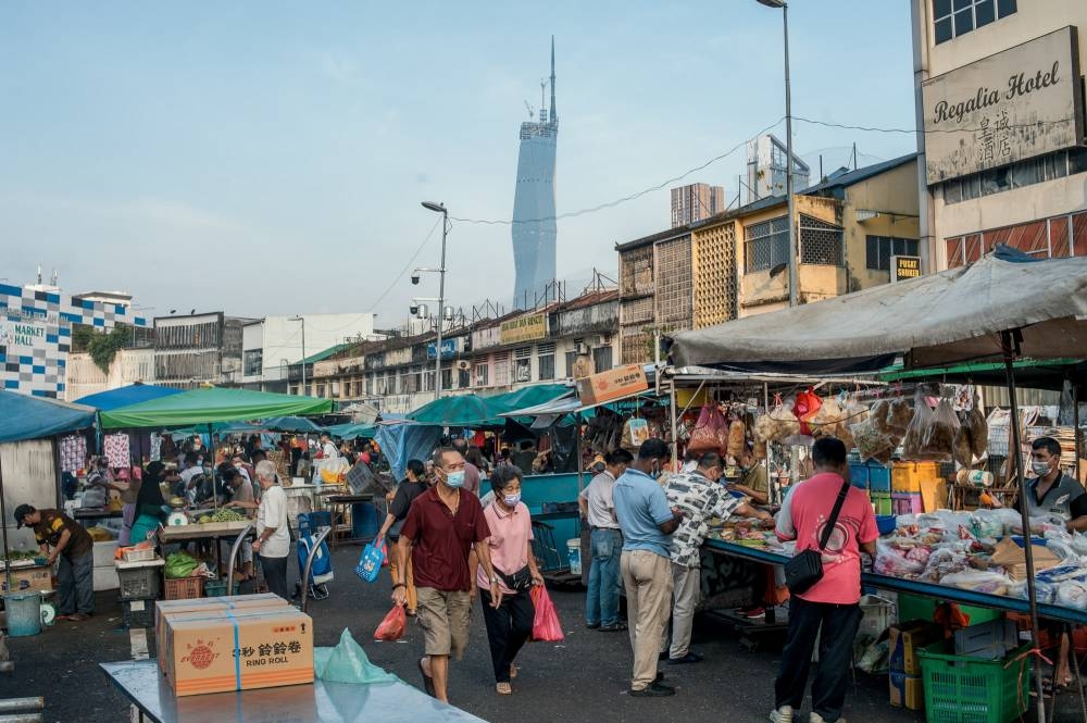 According to DoSM, 20 per cent of households from the M40 group have fallen into the B40 group due to the Covid-19 pandemic fallout. — Picture by Shafwan Zaidon