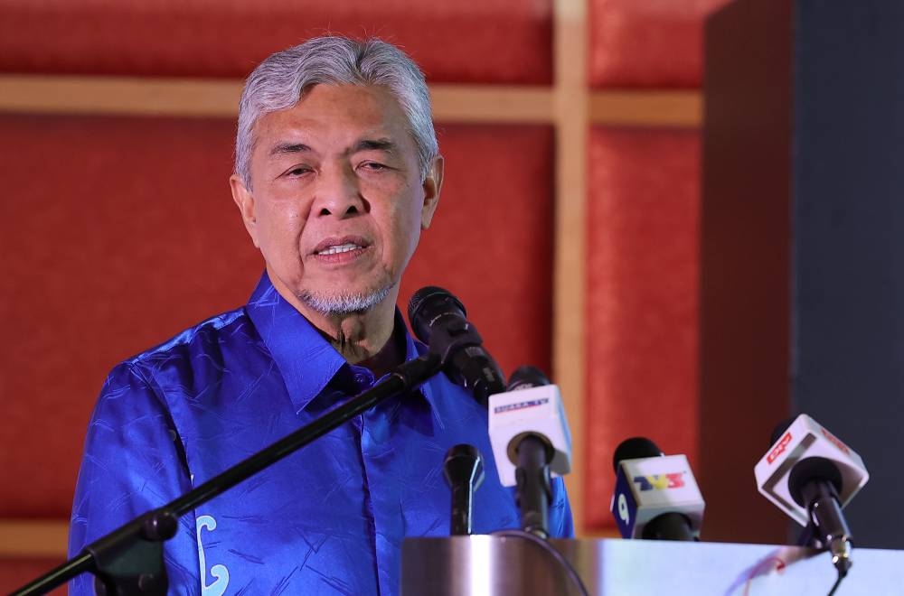 Deputy Prime Minister Datuk Seri Ahmad Zahid Hamidi said that with the unity government, every political party should work hard to translate each party’s 15th general election (GE15) manifesto. ― Bernama pic