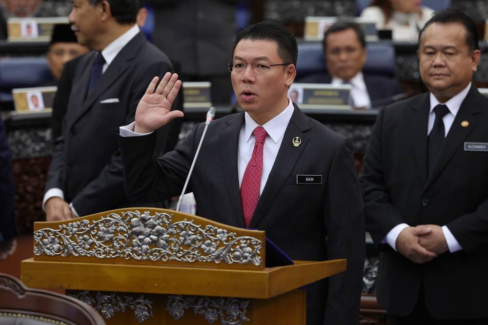 Minister of Local Government and Development Nga Kor Ming today asked local authorities to monitor and ensure development project developers maintain ditches, drains, sewerage systems and reservoirs as well as keep development areas clean. — Bernama pic