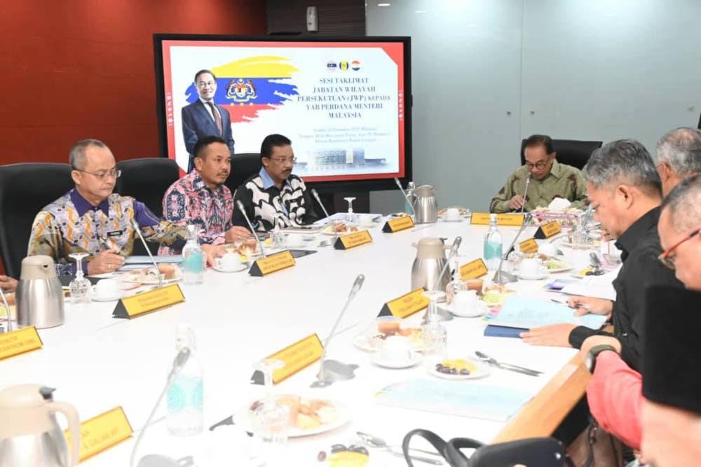 Prime Minister Datuk Seri Anwar Ibrahim said he decided to reduce the charges following complaints from Putrajaya residents that the assessment for their premises was higher than that in surrounding areas. — Picture from Facebook/Anwar Ibrahim 