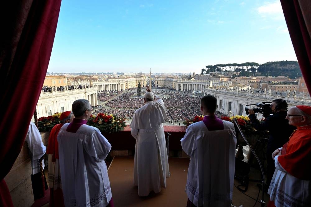 At Christmas, Pope urges end to ‘senseless’ Ukraine war | Malay Mail