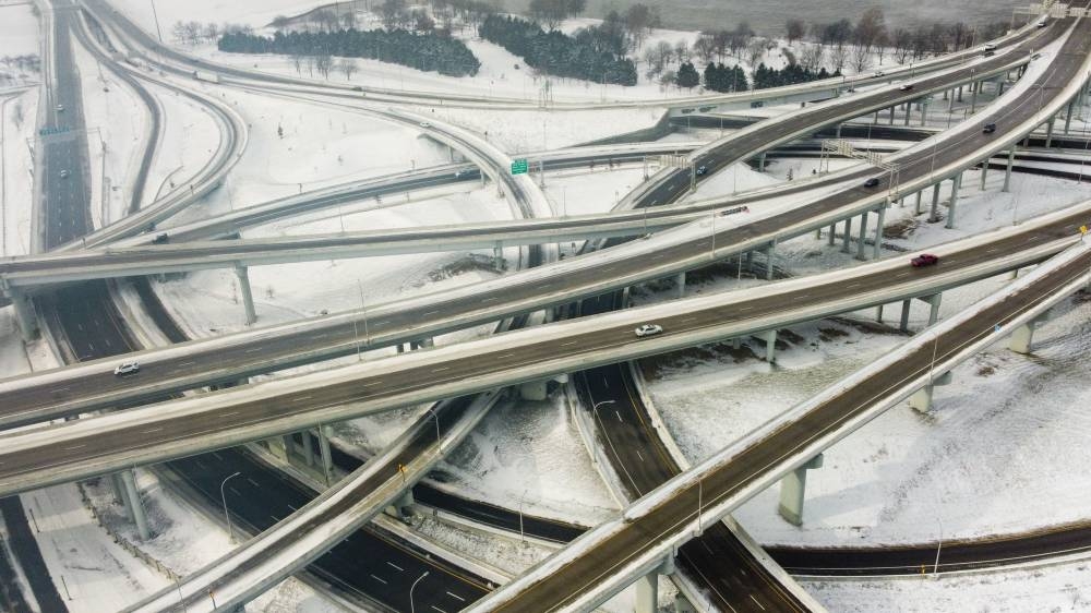Savage US blizzard leaves 32 dead, power outages, travel snarls - Vimarsana News