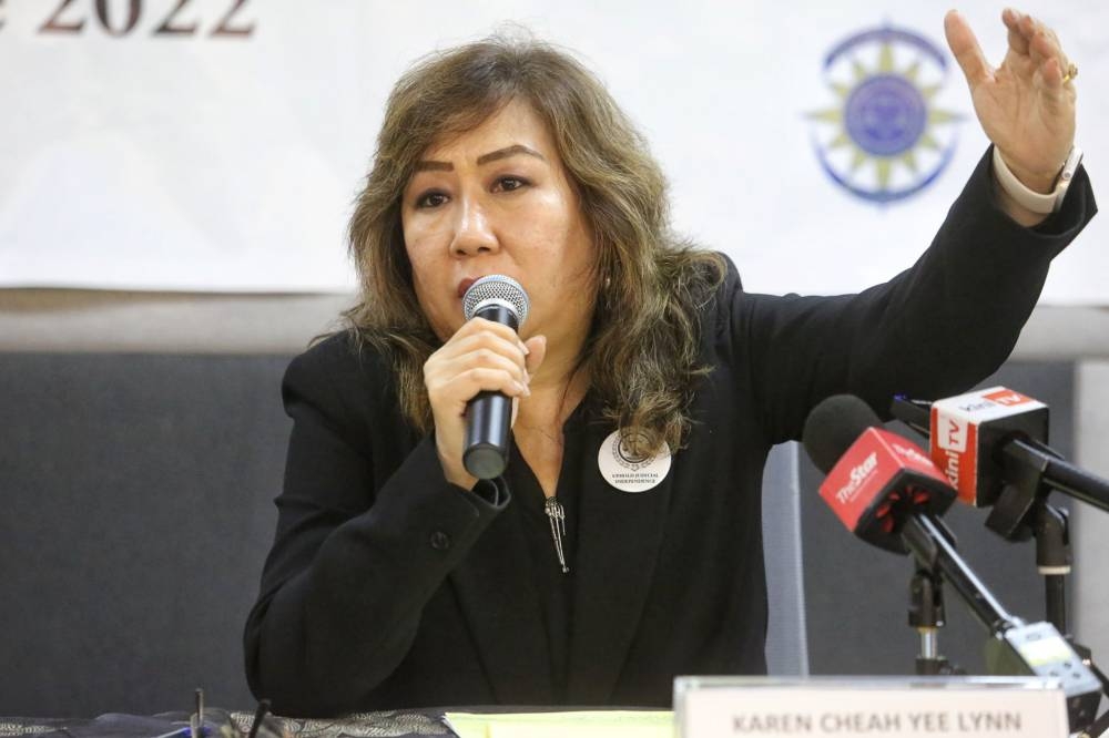 Malaysian Bar president Karen Cheah Yee Lynn speaks during a press conference in Kuala Lumpur June 17, 2022. ― Picture by Choo Choy May
