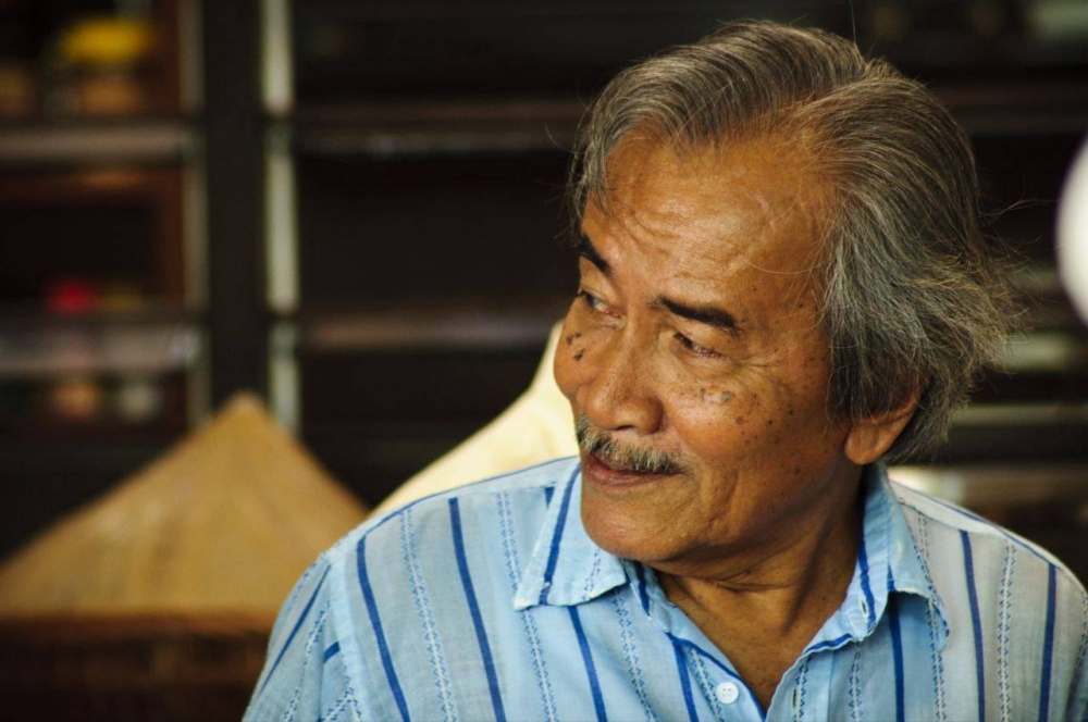 There are two endings for 'Spilt Gravy On Rice', with the original version being the one showing on Netflix. — Picture via spiltgravy.com