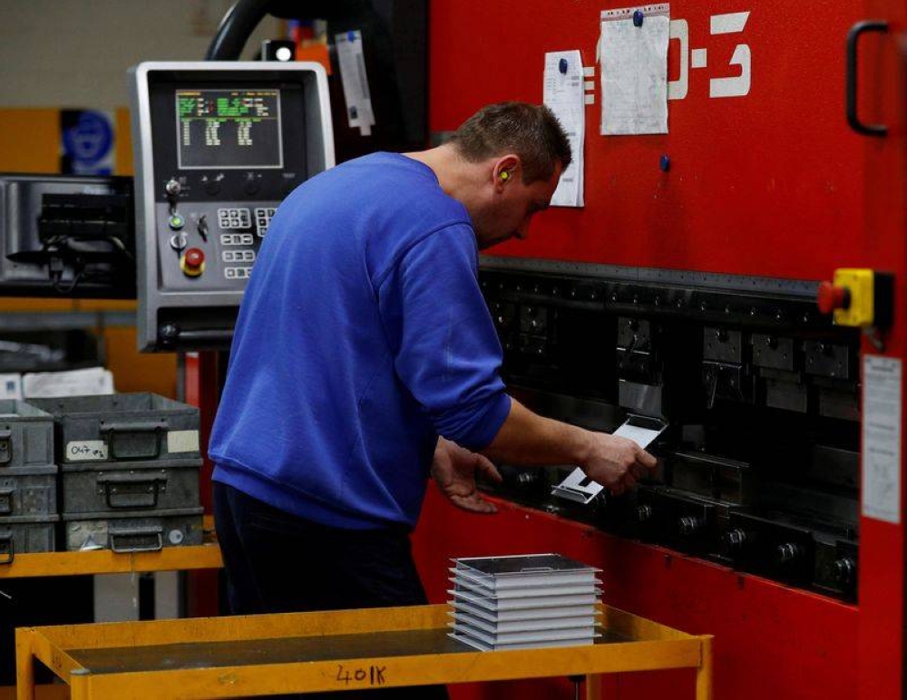 PMI: UK manufacturing ends 2022 on a low as orders shrink - Vimarsana News