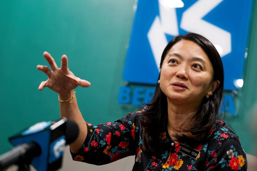 Hannah Yeoh speaks during an interview with Bernama TV in Kuala Lumpur January 5, 2023. — Bernama pic