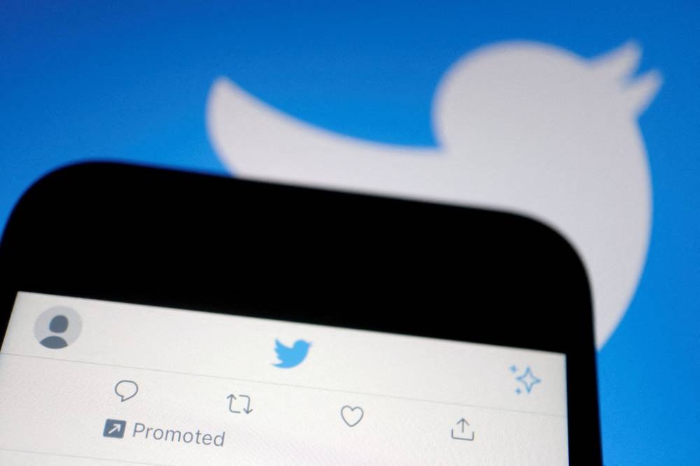 Twitter is working on improving its mobile search features
