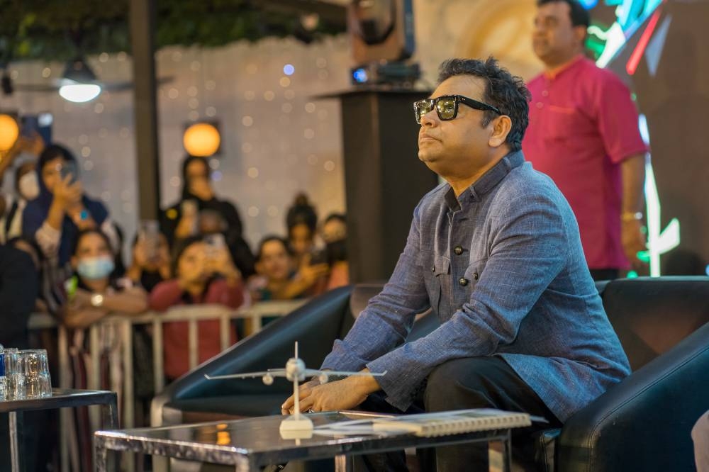 Ahead of mega concert in KL, music maestro AR Rahman talks about saying yes to (almost) everything! - Vimarsana News