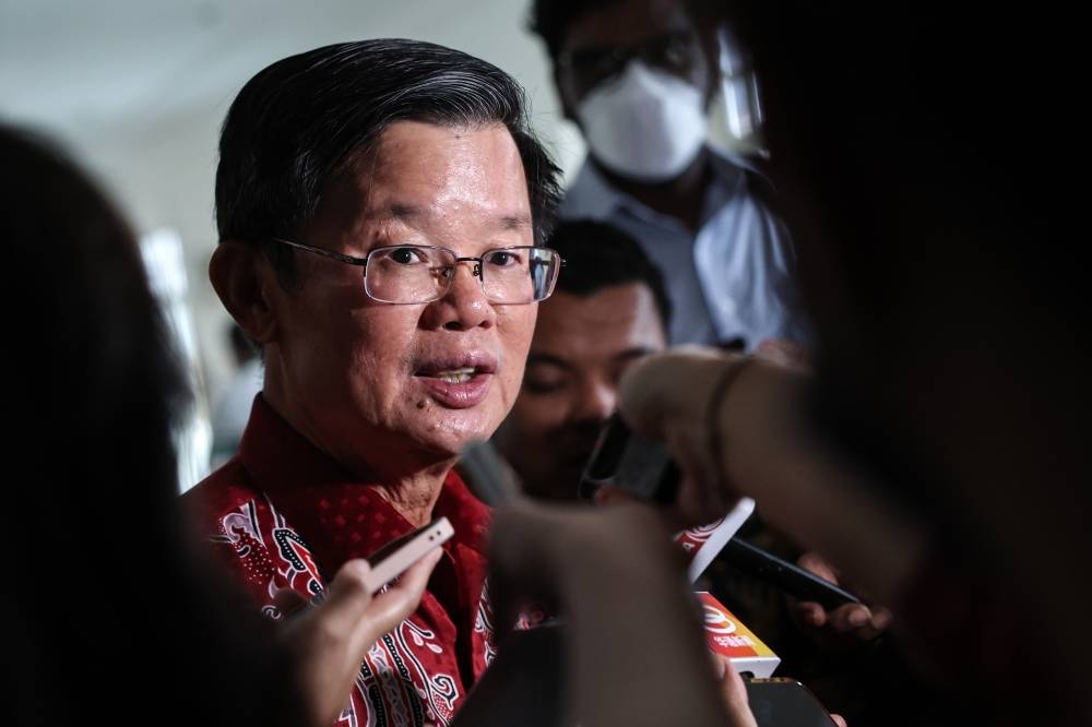 Penang Chief Minister Chow Kon Yeow said African Swine Fever has been detected among the livestock of a pig farm in Sungai Bakap in South Seberang Perai and the farm has been closed to allow for the culling of over 1,000 pigs to take place.
