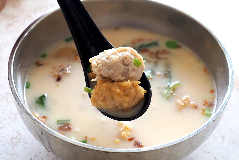 If you prefer to not struggle with fish bones, they offer 'yee wat' done two ways with your noodles.