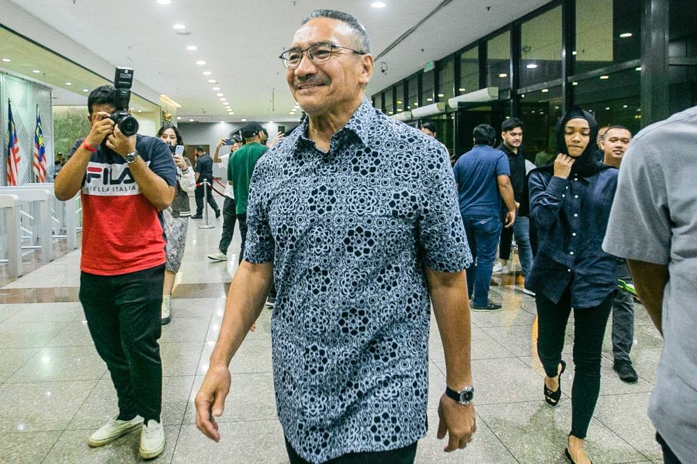 Umno lawmaker Datuk Seri Hishammuddin Hussein today said that he is considering contesting in the upcoming party election. — Picture by Hari Anggara