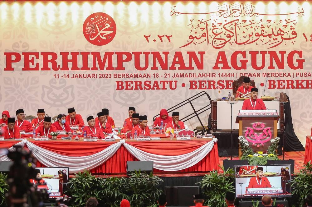 The new amendment bars Umno members from supporting or joining any coalition that is not endorsed by the party. — Picture by Yusof Mat Isa