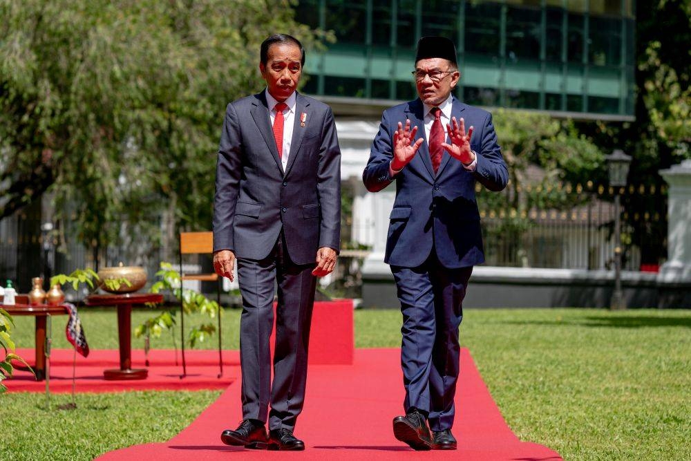 Stronger Malaysia-Indonesia ties key to Asean’s growth and stability — Tengku Zafrul Abdul Aziz