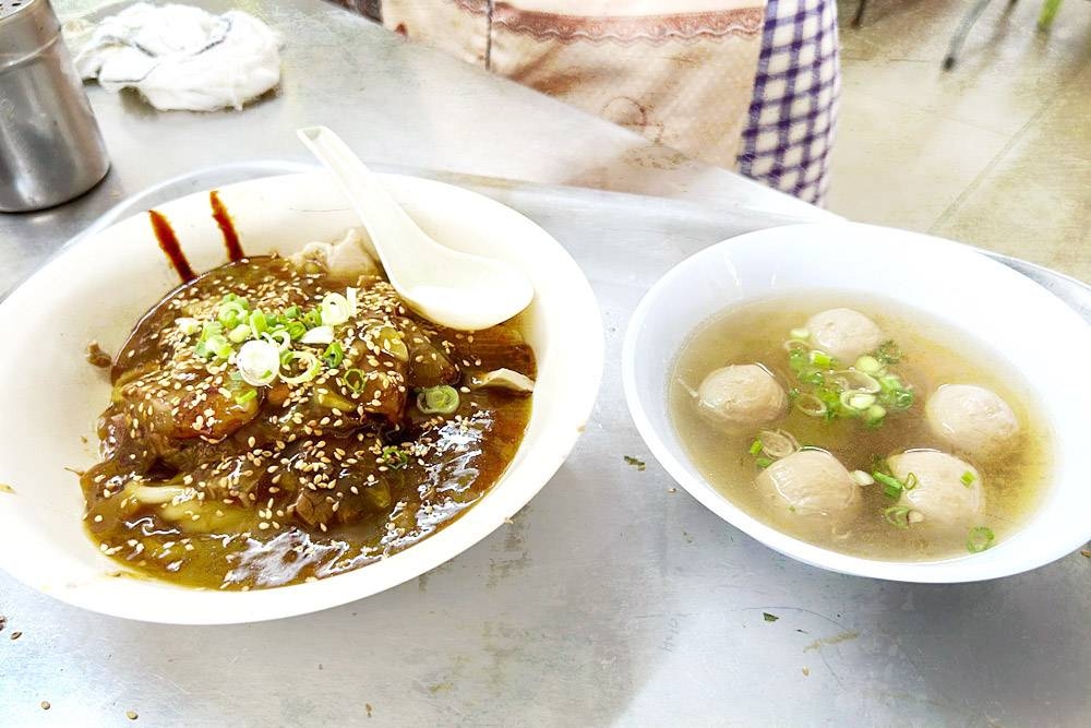 Order a side of beef balls in soup to go with your noodles.