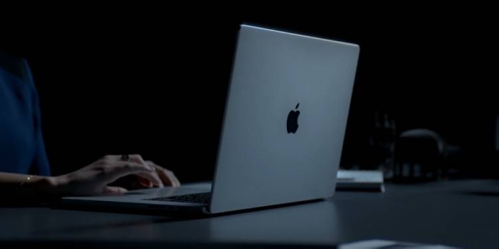 Is Apple finally coming up with a touchscreen MacBook?