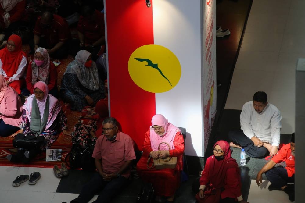 When Umno top posts are uncontested... — Vasanthi Ramachandran - Vimarsana News