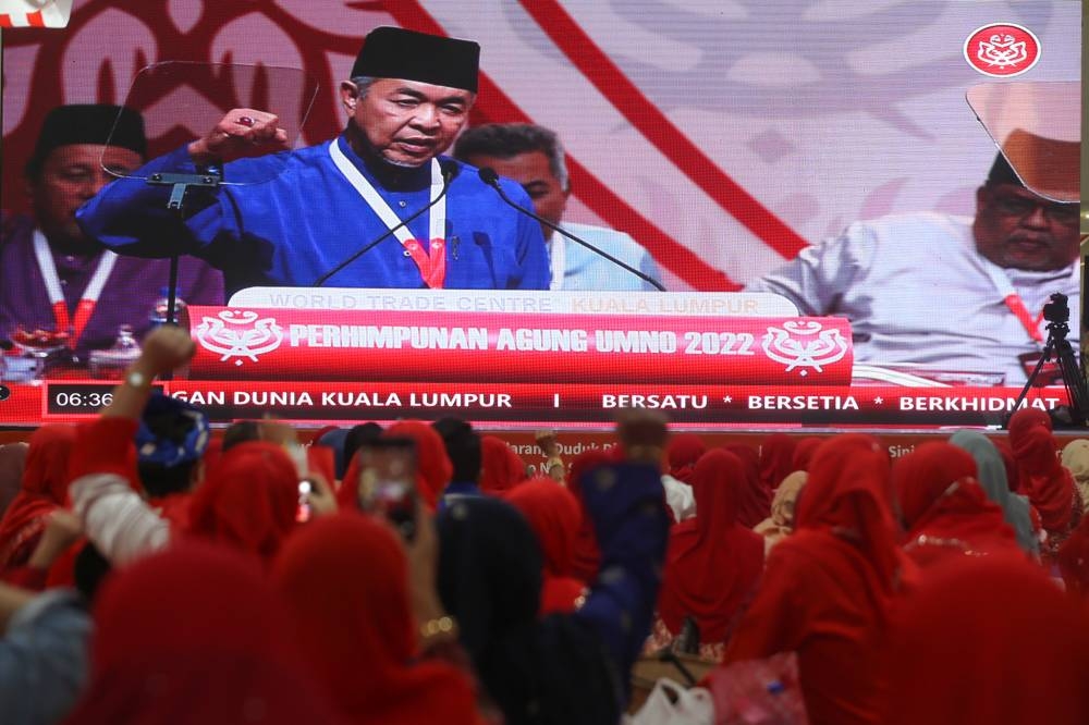 Umno president Datuk Seri Ahmad Zahid Hamidi delivering his closing speech during 2022 Umno General Assembly at the World Trade Centre Kuala Lumpur January 14, 2023. — Picture by Ahmad Zamzahuri