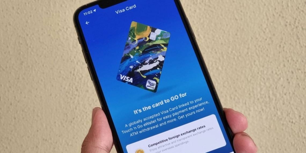 Touch ‘n GO started releasing their physical eWallet-linked Visa card last month. — SoyaCincau pic