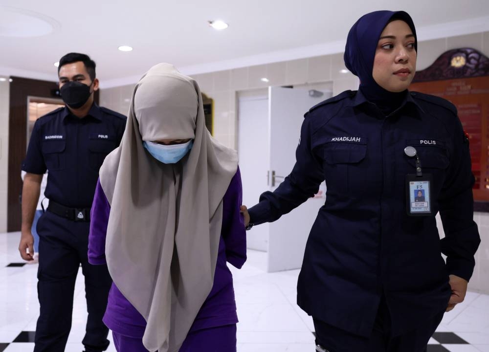 Raja Noor Iffa Nadia Raja Nordin, 27, arrives at the Sessions Court in Terengganu, January 15, 2023. — Bernama pic