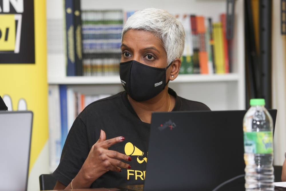 Centre for Independent Journalism executive director Wathshlah Naidu said that human rights activists and defenders of the internet have experienced online harassment to the point of withdrawing from participation in both online and public spaces. — Picture by Choo Choy May