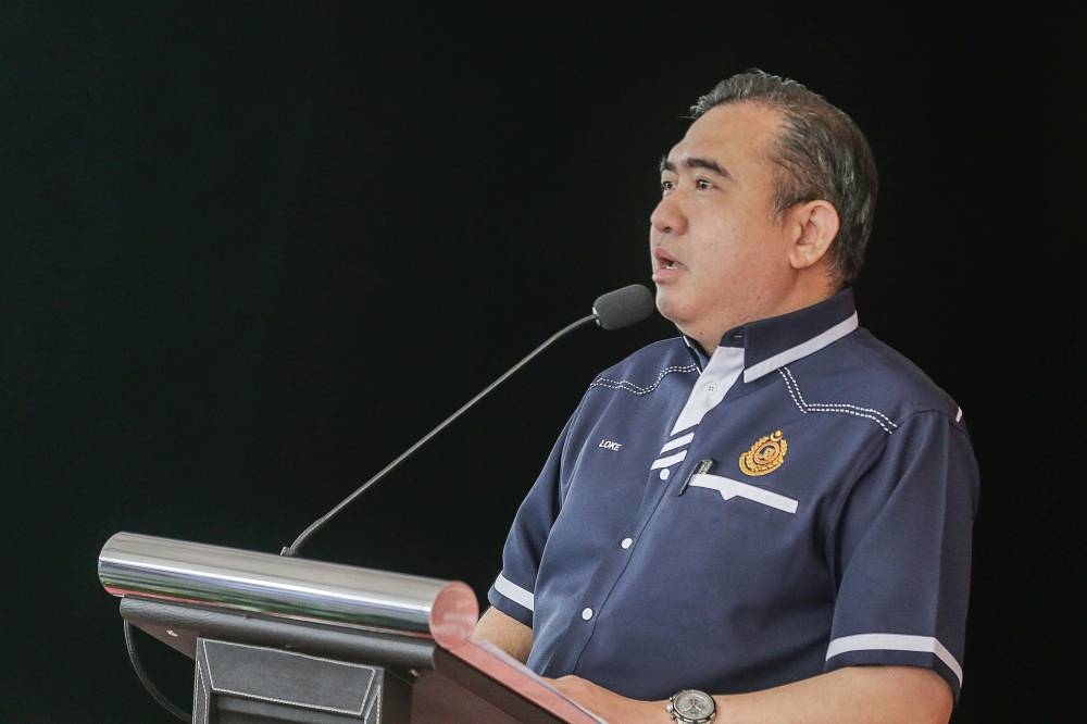 Anthony Loke: Transport Ministry to look into Grab's new price adjustments - Vimarsana News