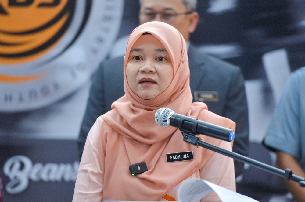 Education Minister Fadhlina Sidek says her ministry will improve the payment method for the Bantuan Awal Persekolahan programme, including crediting it directly into the student’s or their parents’ bank accounts to ensure safety and save time. ― Picture by Shafwan Zaidon
