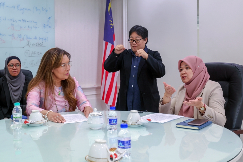 Fadhlina gives assurance on attention for PwD students, special