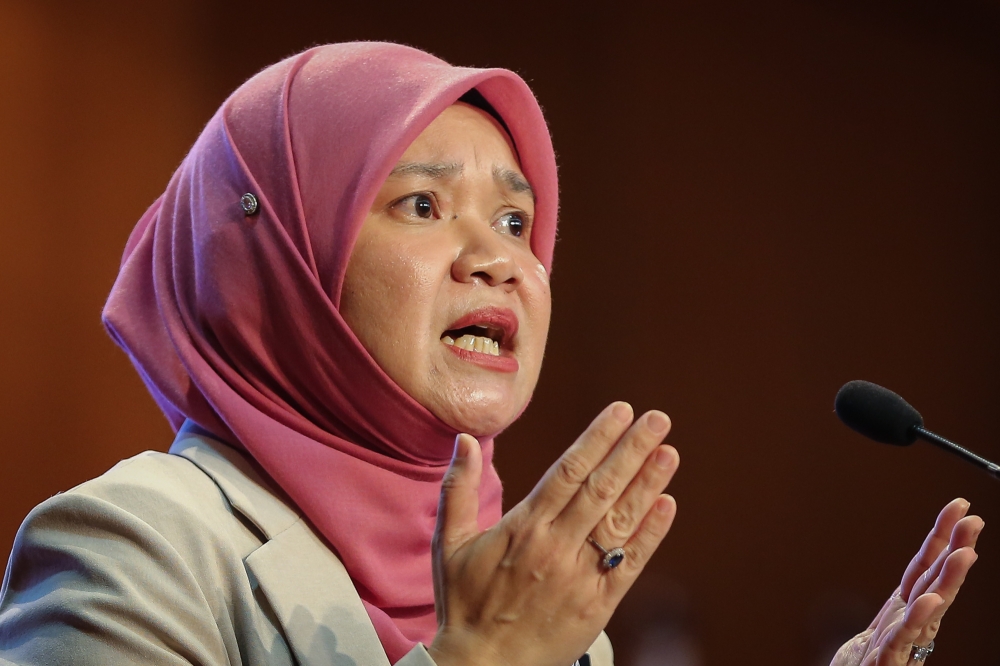 Education Minister Fadhlina Sidek delivers her ministerial New Year speech in Putrajaya January 19, 2023. — Picture by Yusof Mat Isa