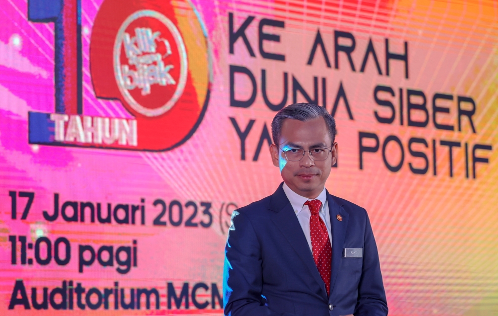 Fahmi Fadzil: Improved internet access prompts 'quantum leap' in digital economy - Vimarsana News