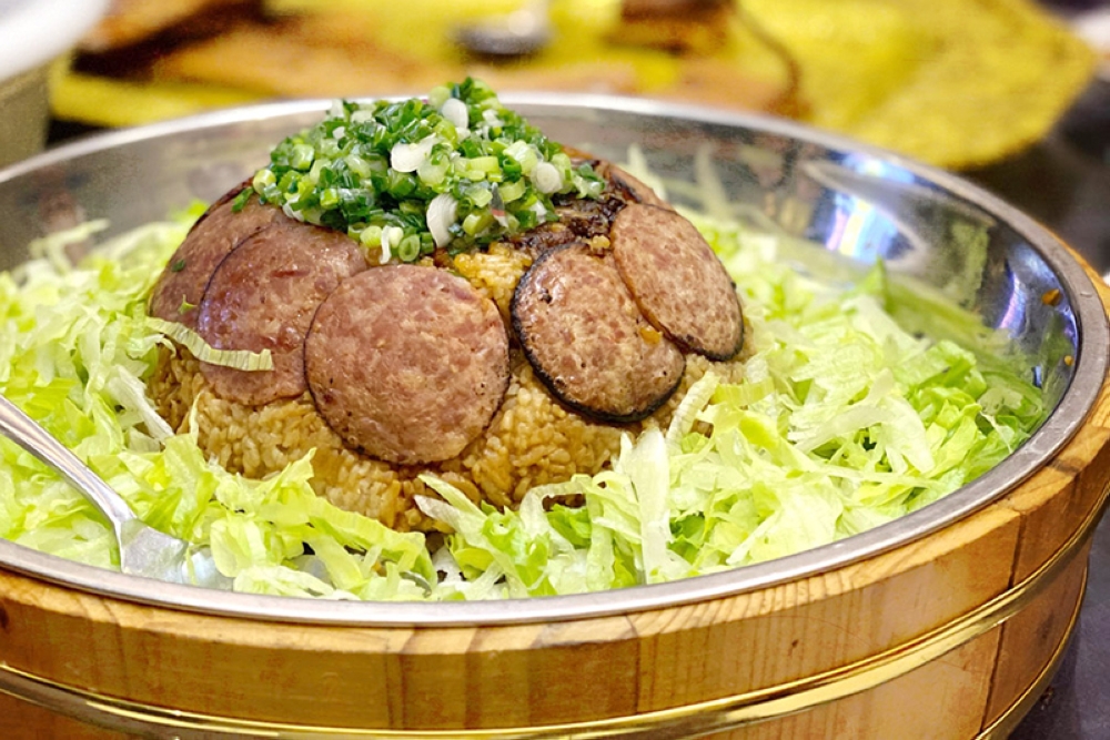 'Lap mei fan' (fragrant rice with preserved meats from Hong Kong).