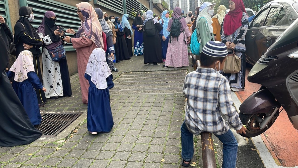 Several young children were seen among the protesters gathered outside the Swedish Embassy in Kuala Lumpur January 27, 2023. — Picture by Shahrin Aizat Noorshahrizam