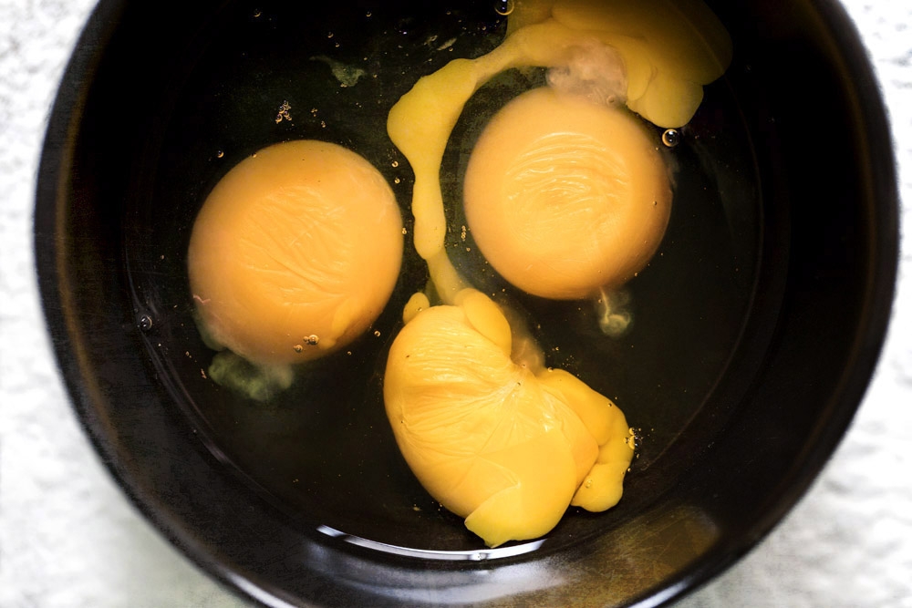 Whole eggs are used in Hong Kong-style egg tarts.