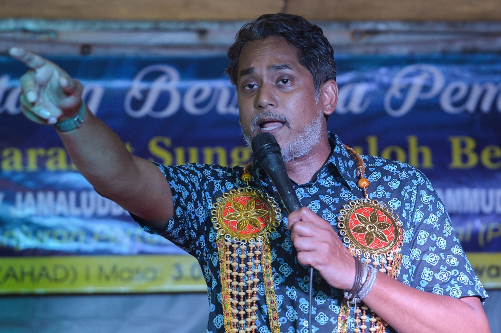 Just days prior to his sacking, Khairy had been invited to join PAS but declined, saying his heart is always with Umno. — Picture by Miera Zulyana