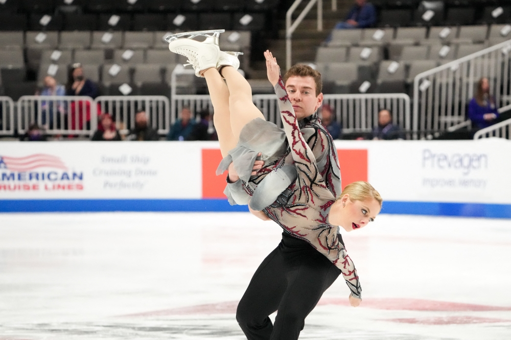World champions Knierim, Frazier win US pairs figure skating title ...