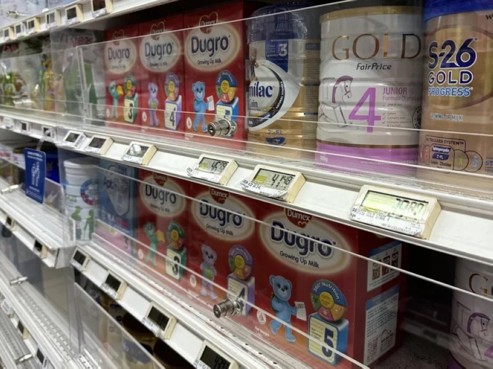 A total of 80 milk powder theft cases were recorded last year, compared to 96 cases in 2021 and 73 in 2020. — Twitter pic via TODAY