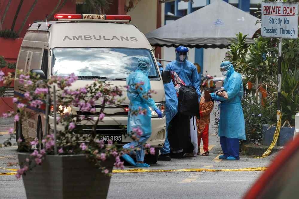 Health director-general Tan Sri Dr Noor Hisham Abdullah said admissions of categories one and two patients to public hospitals per 100,000 population rose by 20 per cent from ME 3/2023, while no changes were reported for categories three, four and five. — Picture by Ahmad Zamzahuri