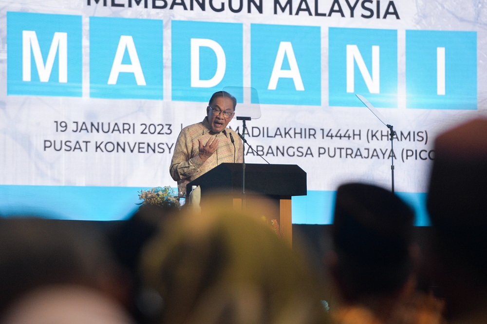 Prime minister Datuk Seri Anwar Ibrahim gives a speech during Discourse on Developing a Madani Nation at PICC, Putrajaya January 19, 2023. — Picture by Miera Zulyana