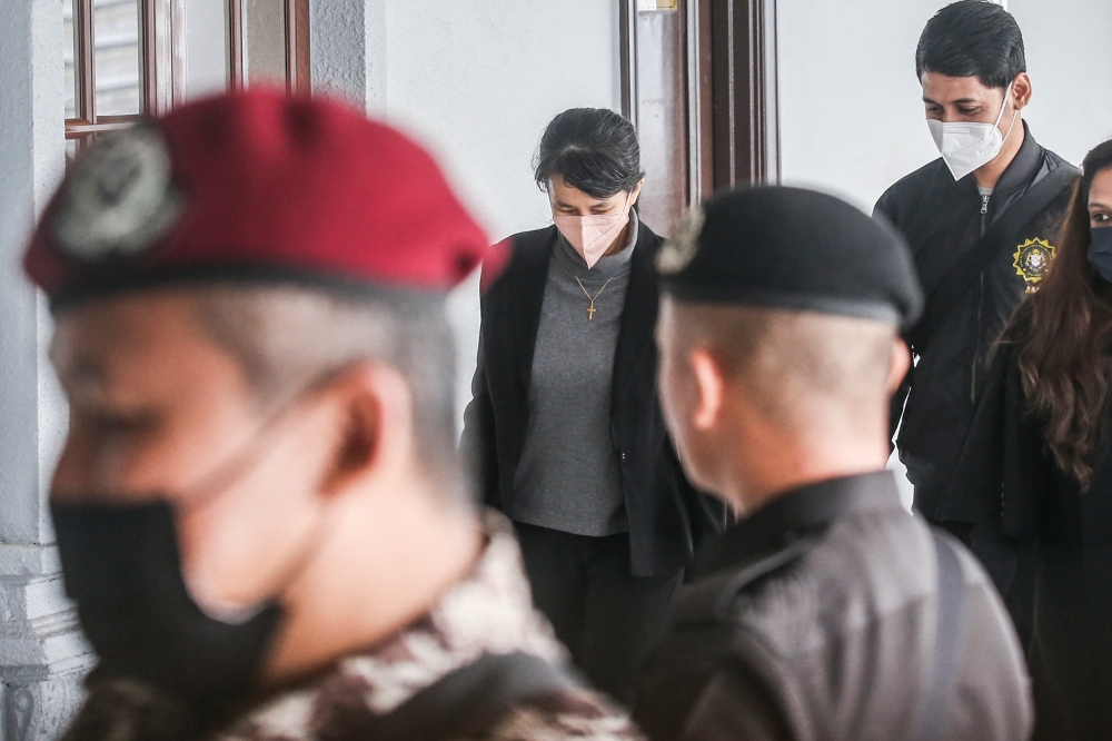 Former AmBank manager Joanna Yu arrives at Kuala Lumpur High Court, February 3, 2023. — Picture by Hari Anggara