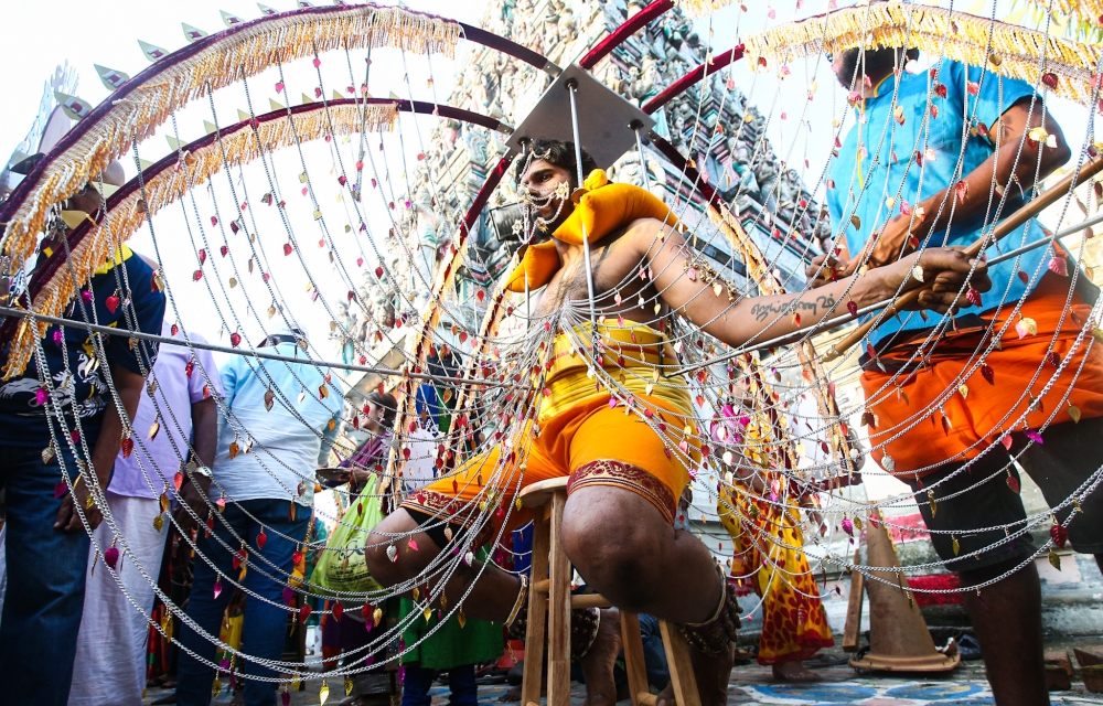 A devotee carrying the kavadi in conjunction with Thaipusam at the Sri Maha Mariamman Temple in Buntong, Ipoh February 5, 2023. — Picture by Farhan Najib