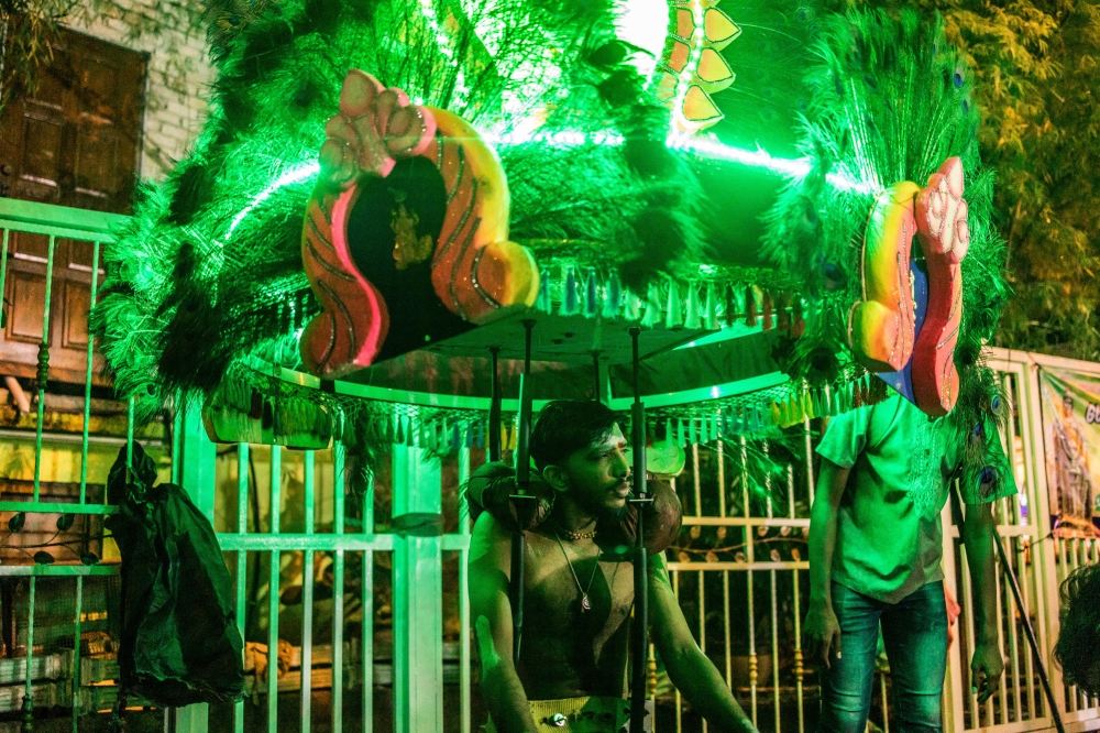 A devotee carrying the kavadi during Thaipusam celebration at Batu Caves February 5, 2023. — Picture by Firdaus Latif